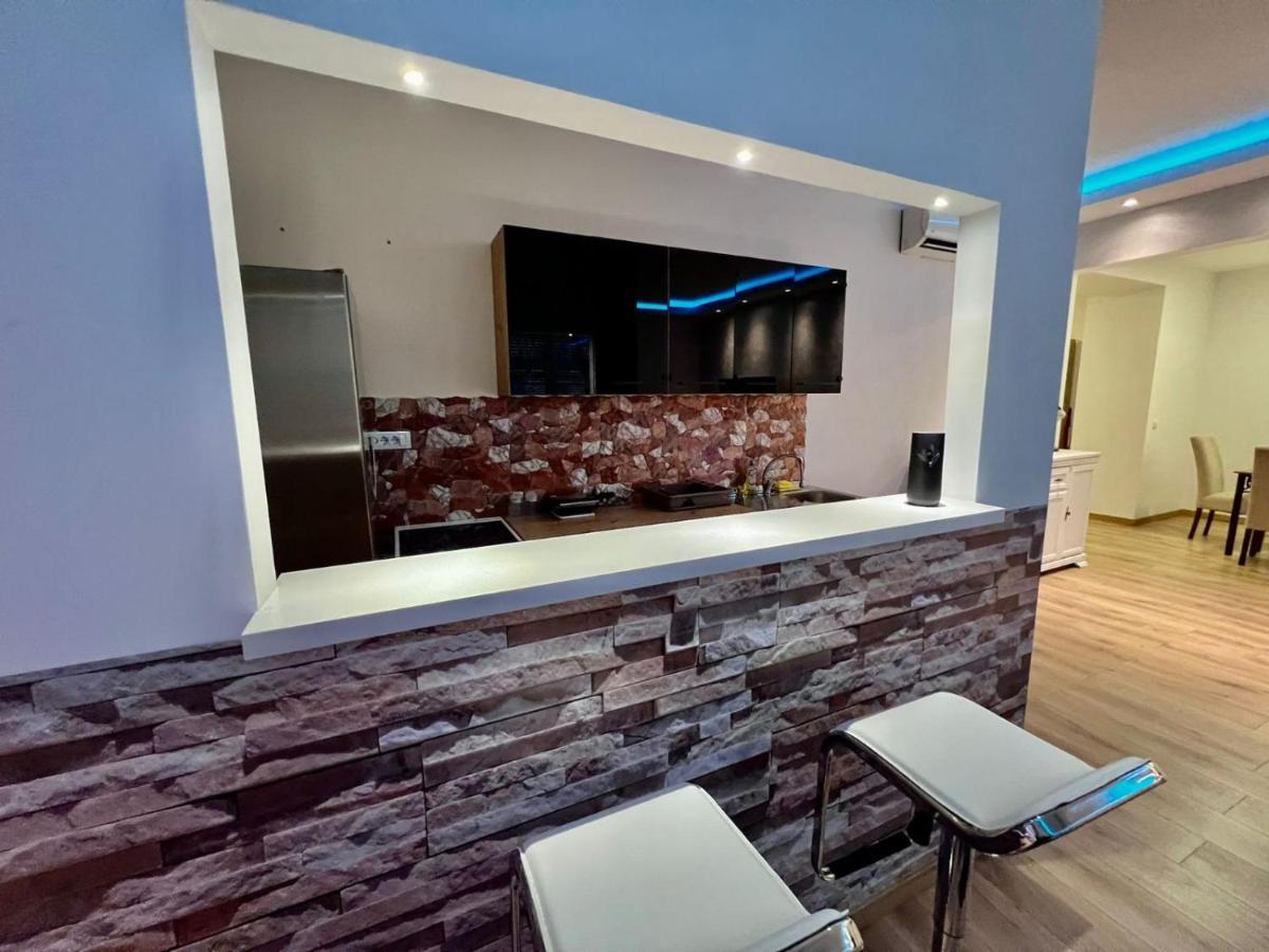 Hugo Bianca Lux Apartment